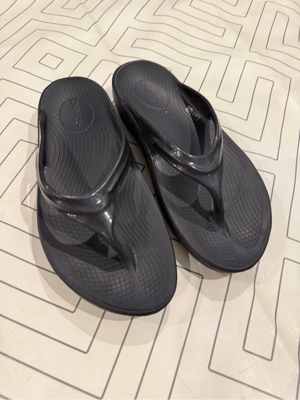 Oofos Thong Sandals